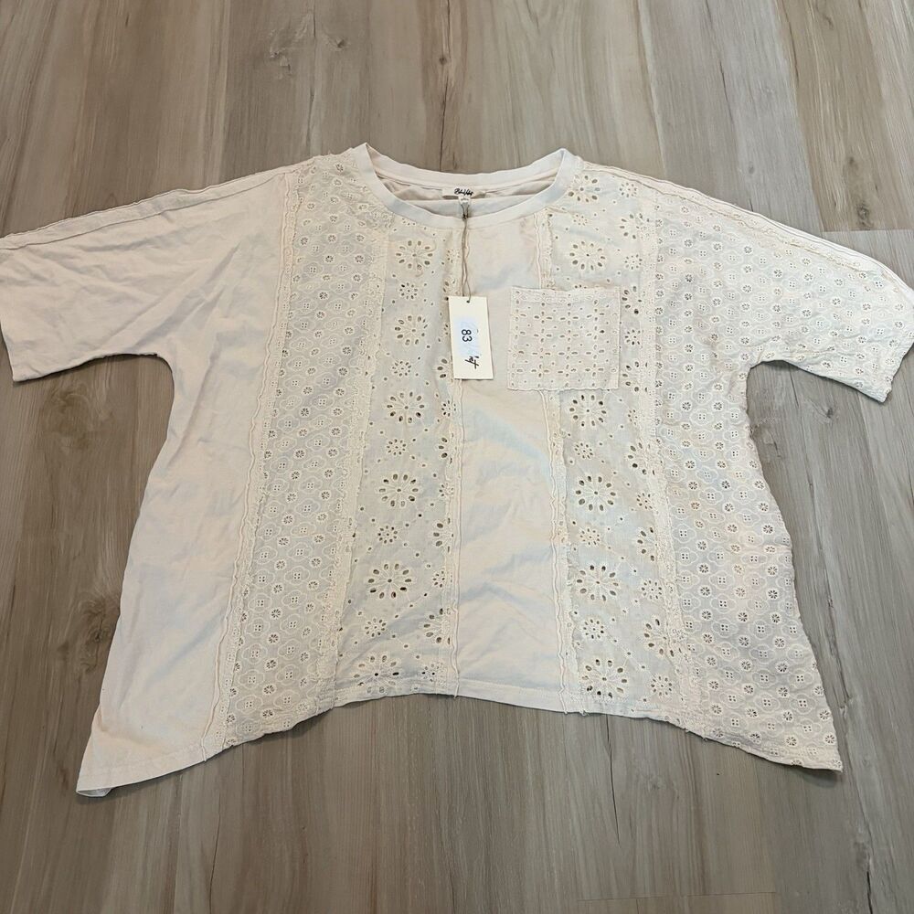 NWT Blue Velvet Women's Eyelet Light Pink Short Sleeve Oversized T-Shirt Size L